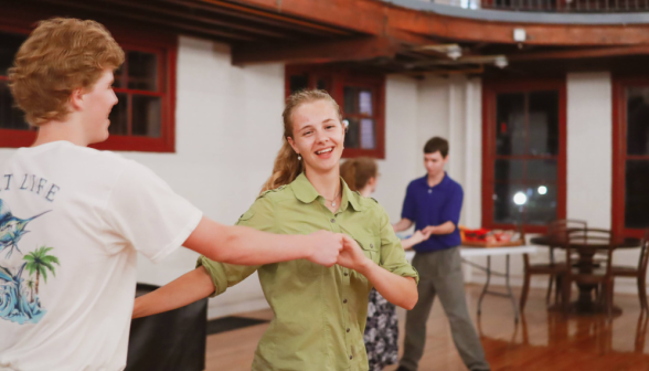 Another pair of students dancing