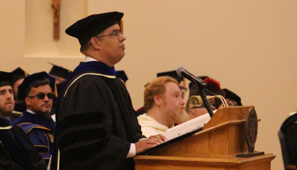 Dean Goyette delivers a speech