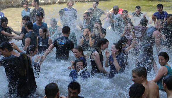 Splash fight!