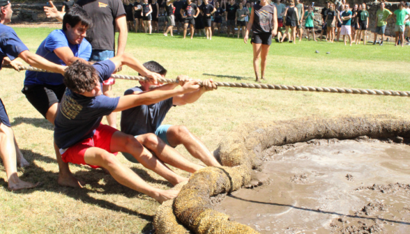 Blue team is pulled to the brink of the mud-pool