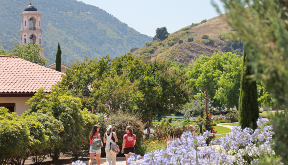 Students arrive on the California campus