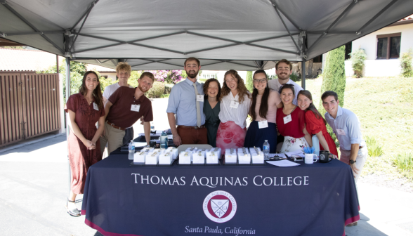 Freshmen arrive on campus