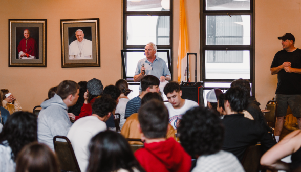 President O'Reilly meets with the student body