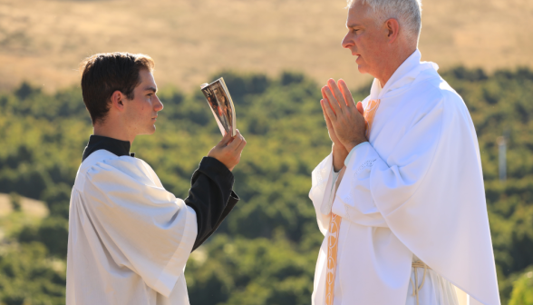 Holy Mass on hike