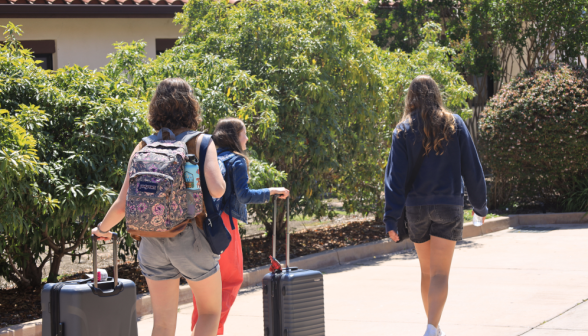 Summer Progam students on the California campus