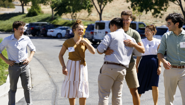 Freshmen arrive on campus