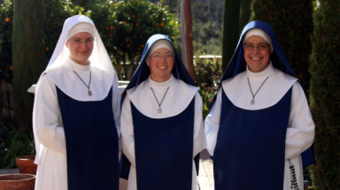 Three Marian sisters visit the California campus