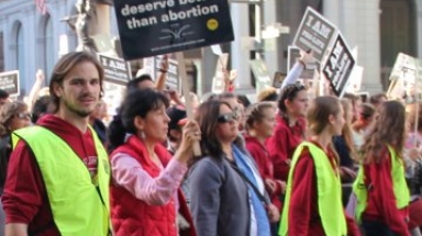 Zachary Reynolds ('14) at Walk for Life West Coast 2014