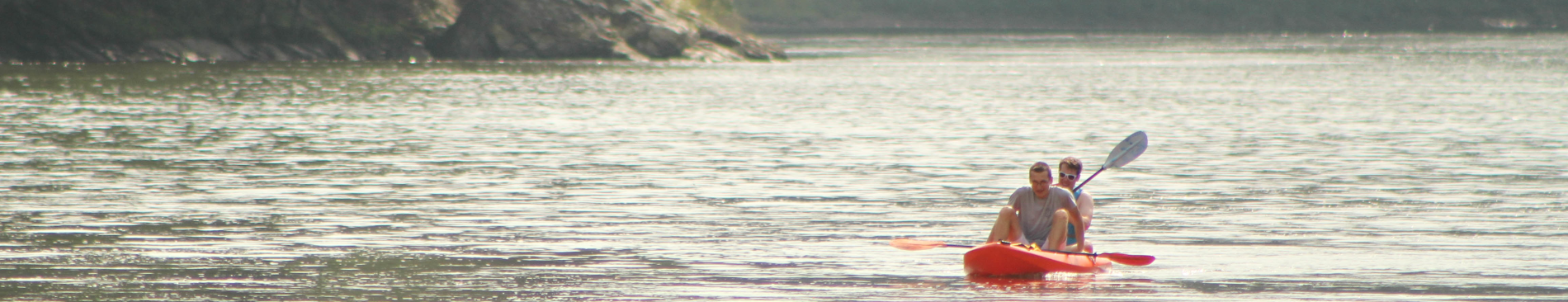 Students kayak on the Connecticut River