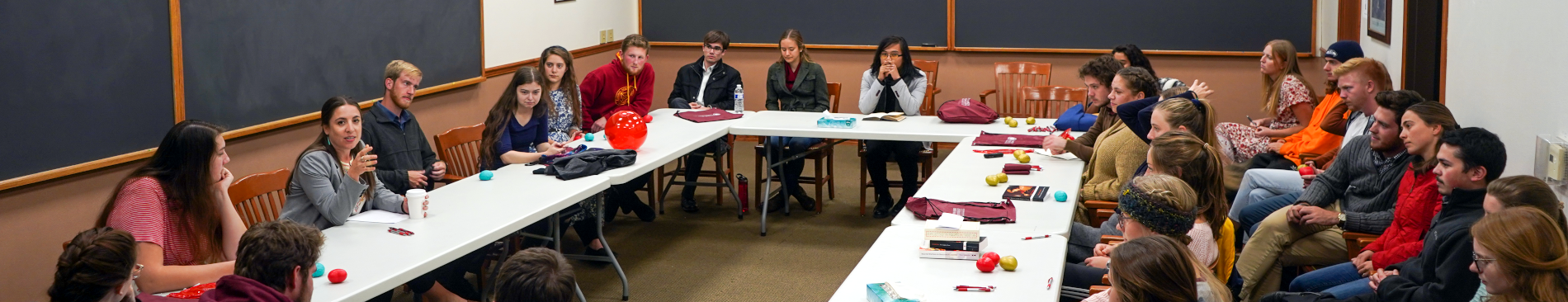 Alumna Psychologist Encourages Students to Enter Field