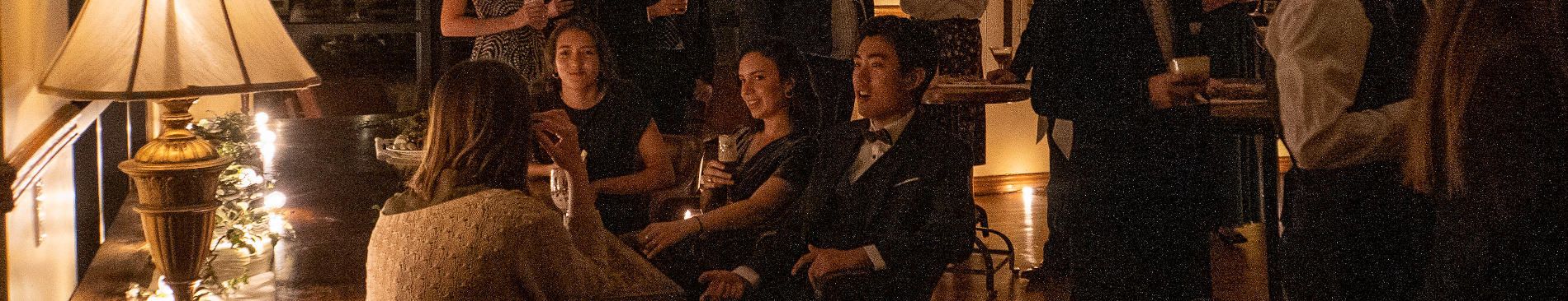 Black-tie speed dating