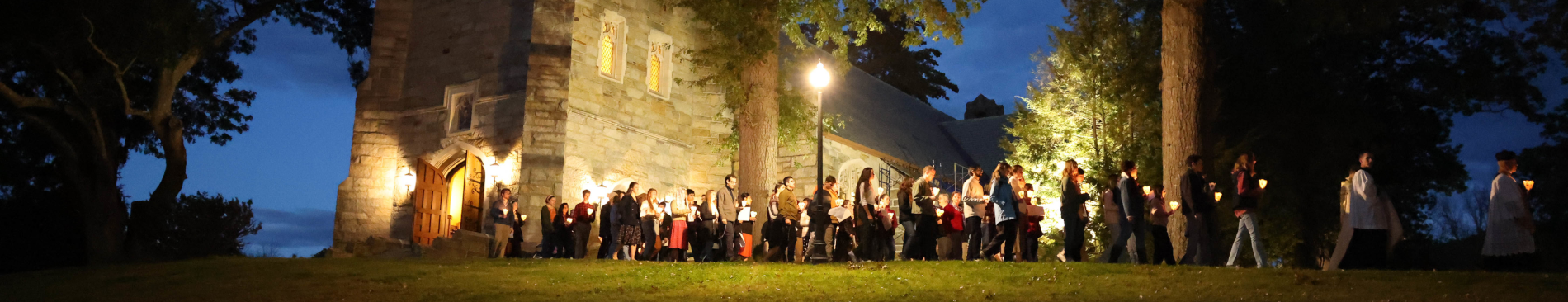 A rosary procession for Our Lady of Fatima