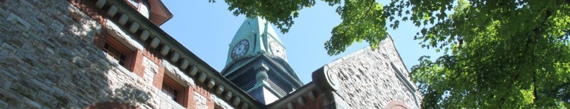 College to Offer First Summer Seminar Weekend in New England