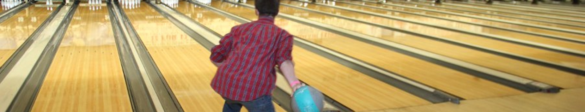 Slideshow: Tutor-Senior Bowling 2014