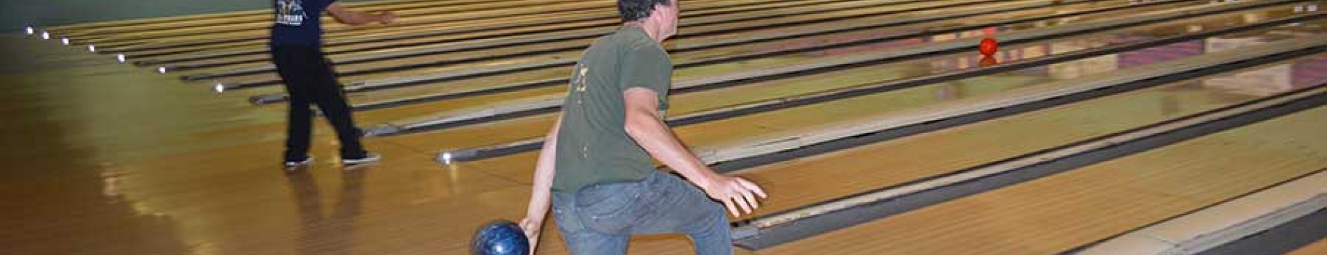 Slideshow: Tutor-Senior Bowling 2015