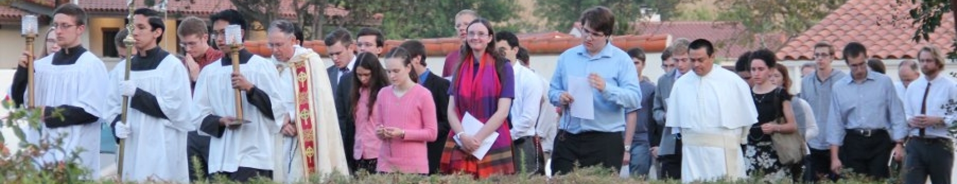 Slideshow: Fatima Rosary Procession