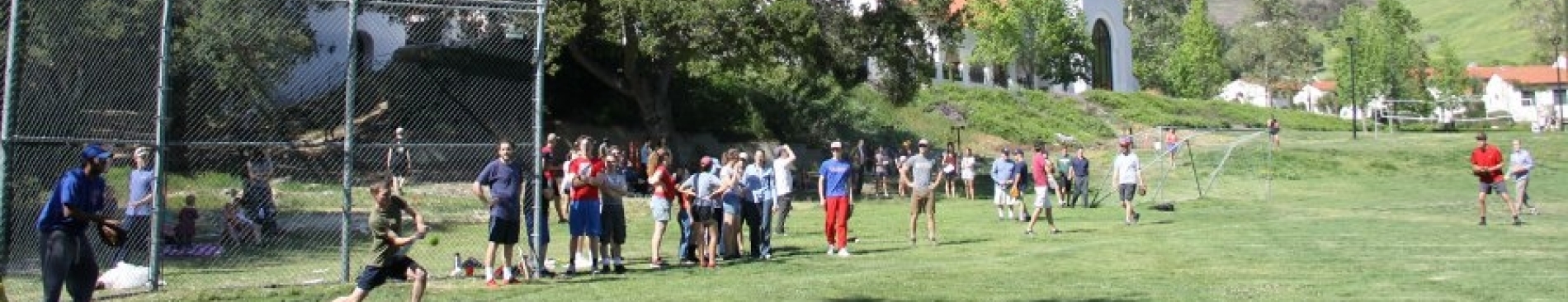Slideshow: Senior-Faculty Softball Game 2018