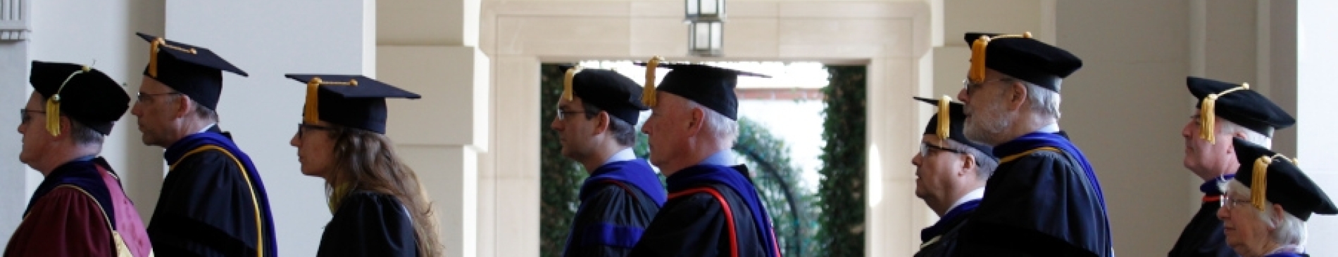 College Celebrates St. Thomas Day for First Time on Two Coas