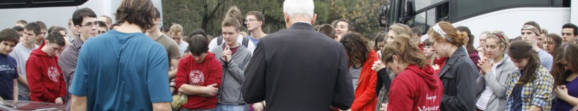 Video & Slideshow: Students Depart for Walk for Life West Co