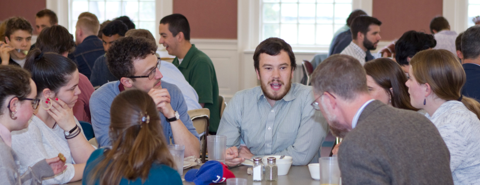 Students eat breakfast